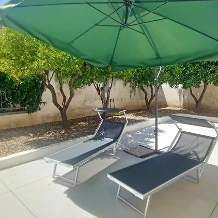 Guesthost - Agapanto Appartement *